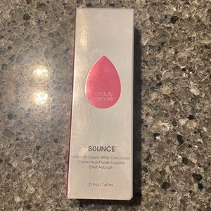 Airbrush liquid whip concealer